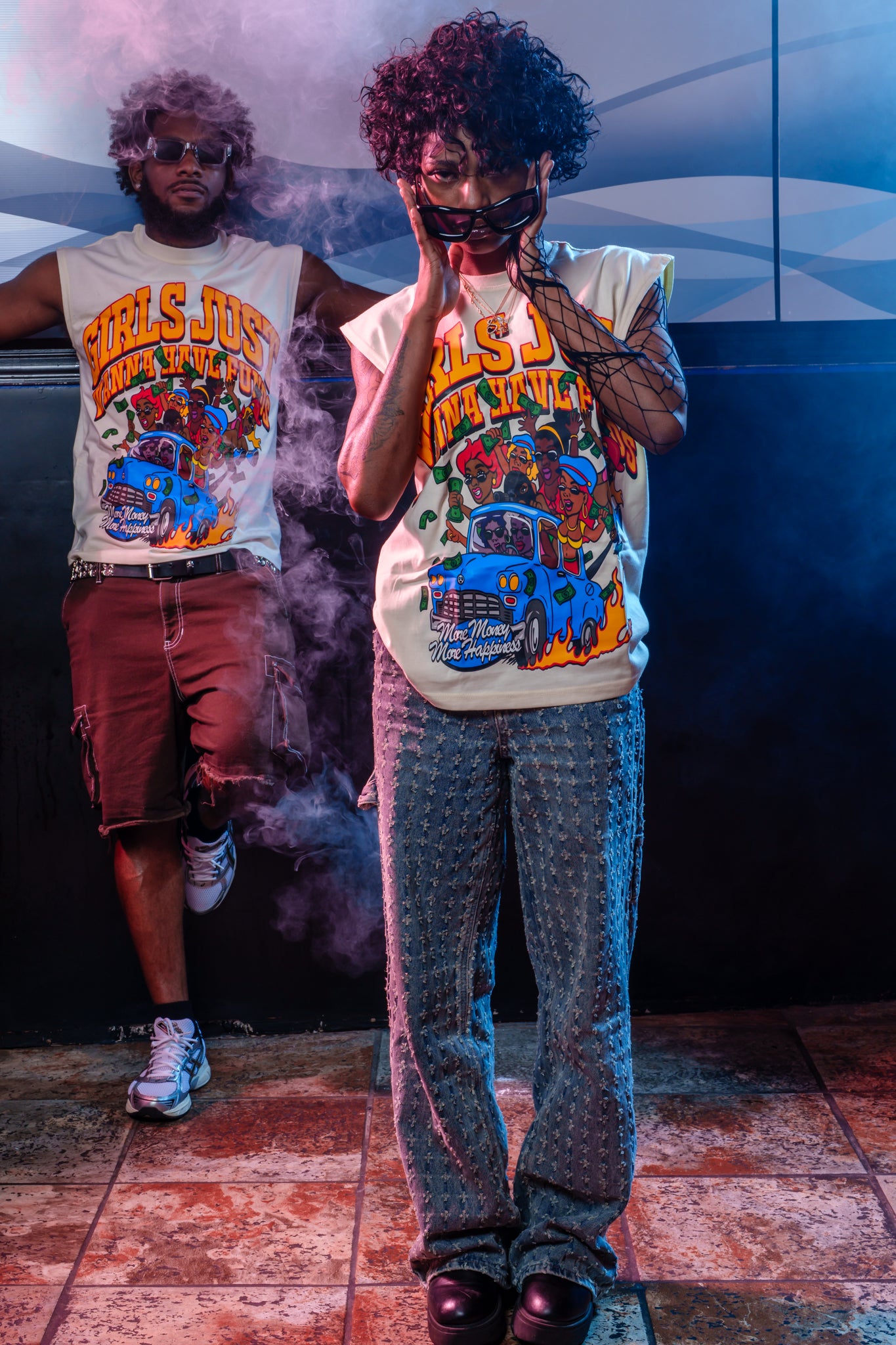 “FUNDS” SLEEVELESS TEE